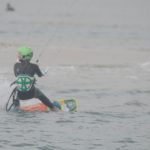 Socoservis atiende a dos personas heridas tras chocar con sus kites en la playa de Valdevaqueros