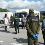 Ordenan el desalojo de 33 autocaravanas estacionadas en el Parque Natural del Estrecho