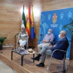 Comienza “Tardes de papel” con la presentación del libro sobre la figura de Juan Pérez Arriete