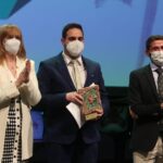 La Consejería de Igualdad reconoce la labor de la Asociación Roja Directa de Cádiz