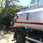 El Ayuntamiento aporta agua a La Alhaja e instala bebederos para animales