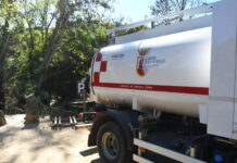 El Ayuntamiento aporta agua a La Alhaja e instala bebederos para animales