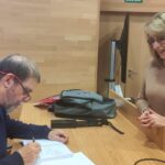Presentado el libro ‘Aquí lo tienen’ de Carlos Villanueva Nieto