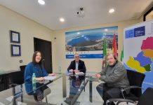 Verdemar presenta a la Mancomunidad el proyecto de arrecifes artificiales en la playa de Getares