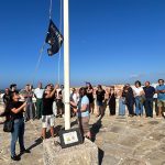 Un código QR recuerda en el Castillo la tragedia de “Los 8 de Tarifa”