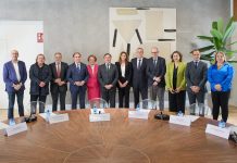 Albares se reúne con autoridades locales y autonómicas y agentes sociales para abordar la negociación sobre Gibraltar