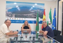 Pérez Custodio conoce el programa de actividades del próximo Festival de la Naturaleza de Tarifa