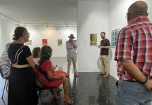 FOTOS | Gran acogida a las visitas guiadas de la exposición de Enrique Martínez ‘Pasen y lean’