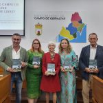 Mancomunidad acoge la presentación de un catálogo del IECG sobre las rotondas del Campo de Gibraltar y la nueva novela de Antonio Torremocha