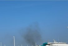 Agaden exige medidas urgentes contra la contaminación del ferry Jaume I en el puerto de Tarifa