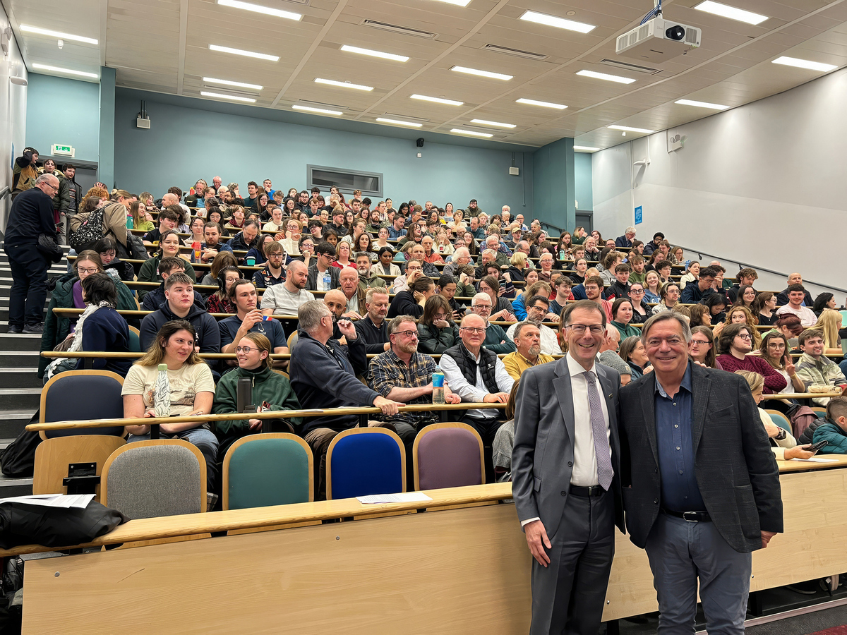 2025. Gibralatar. Clive Finlayson y David Burn