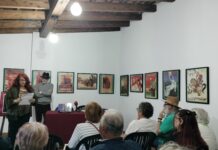 Pérez Girón habla de la Guerra Civil y presenta una muestra de cartelería republicana