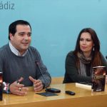 La escritora Isabel Camacho presenta en la Diputación su novela de misterio ‘La mansión Crouswell’