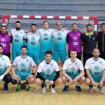 Los isleños sucumbieron ante el líder