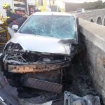 Rescatada una conductora del interior de un vehiculo tras un choque frontal en la en la N-340